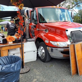 New Haven Pizza Truck - Food truck at the festival - Food Trucks Near Me - North Haven, Connecticut