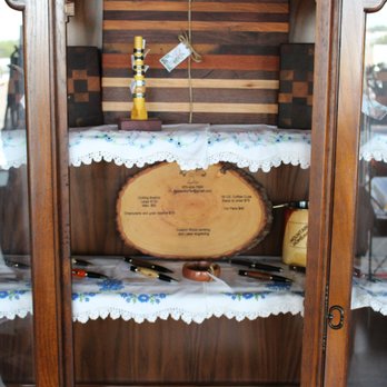Mountain Homemade - Hand-made cutting boards, pens, rings, bracelets and other wood-carved items from Twisted by T - Farmers Market Near Me - Mountain Home, Arkansas