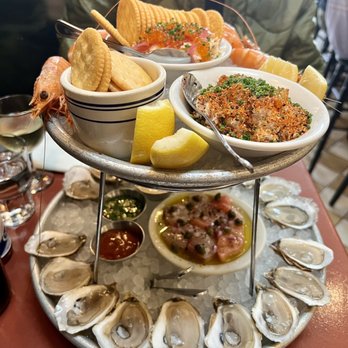 Found Oyster - Overboard Platter - Seafood Near Me - Los Angeles, California Found Oyster - Overboard Platter - Seafood Near Me - Los Angeles, California