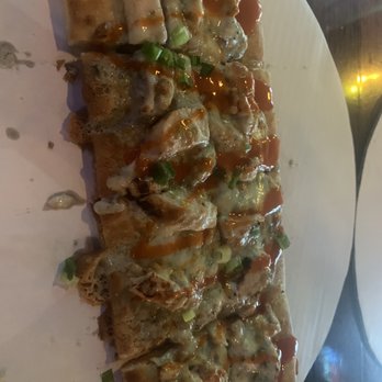 Hale's Ales & Kitchen - Bleu Cheese Buffalo Chicken Flatbread - Bars Near Me - Hilliard, Ohio Hale's Ales & Kitchen - Bleu Cheese Buffalo Chicken Flatbread - Bars Near Me - Hilliard, Ohio