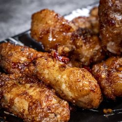 Hibiscus Pub & Lounge - Hibiscus Spicy Wings