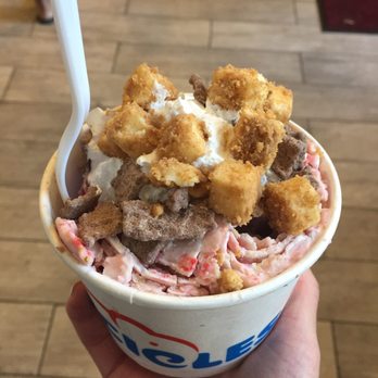 ICICLES - Strawberry Fantasy with waffle chocolate bits, whip cream and cheesecake bits! - Ice Cream & Frozen Yogurt Near Me - San Jose, California