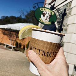 Cedric's Tavern - Hot toddy - chefs kiss on a 32 degree day