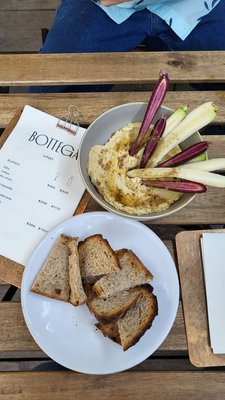 Bottega by null