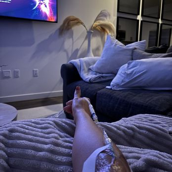 IV Pro's Private Lounge - iv at home - IV Hydration Near Me - Glendale, California