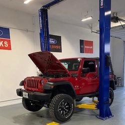 Deane's Garage