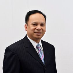 Farmers Insurance - Robert Papa