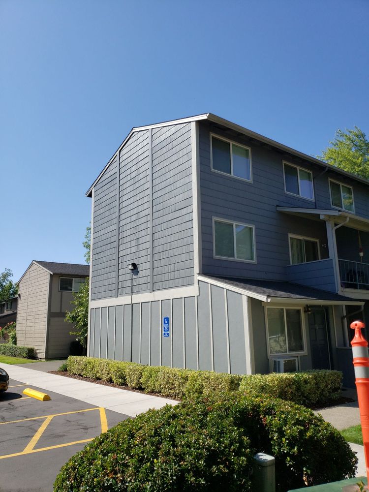 MARIPOSA TOWNHOUSE APARTMENTS 2981 State St, Medford, Oregon
