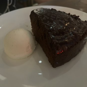LaVenture - Chocolate cake - New American Near Me - Marfa, Texas LaVenture - Chocolate cake - New American Near Me - Marfa, Texas