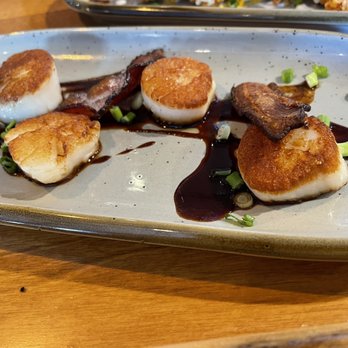Off The Rails Worcester - Bourbon Bacon Scallops - Southern Near Me - Worcester, Massachusetts Off The Rails Worcester - Bourbon Bacon Scallops - Southern Near Me - Worcester, Massachusetts