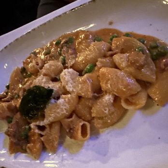 Craig's - Rigatoni ala vodka - American Near Me - West Hollywood, California Craig's - Rigatoni ala vodka - American Near Me - West Hollywood, California