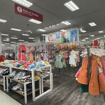 Target - Department Stores Near Me - Alhambra, California