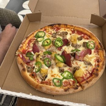 Brick'd Italian Kitchen - Hawaiian - Pizza Near Me - Mettler, California Brick'd Italian Kitchen - Hawaiian - Pizza Near Me - Mettler, California
