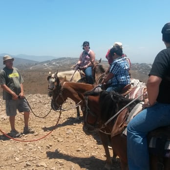 Desert Trails - At the top of the trail with Glenn, another employee and some of the riders. - Horseback Riding Near Me - Ensenada, BCN