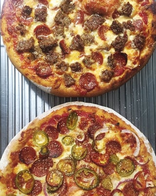 Dough Box Deep Dish & Pan Pizza by null
