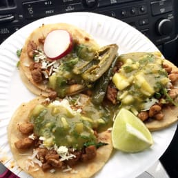 Best tacos de pollo I've ever had