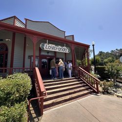 La Veranda Cafe - Front Entrance