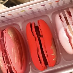 Macaroons .