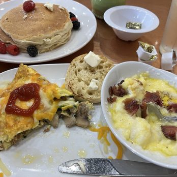 Another Broken Egg Cafe - Lemon Mascarpone Pancakes, The Supreme Omelette, yummy - Breakfast & Brunch Near Me - Houston, Texas