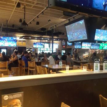 Buffalo Wild Wings - Main dinning - Chicken Wings Near Me - Montclair, California Buffalo Wild Wings - Main dinning - Chicken Wings Near Me - Montclair, California