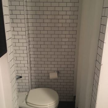 Pod 51 - Simple double bed room with private bath - Hotels Near Me - New York, New York