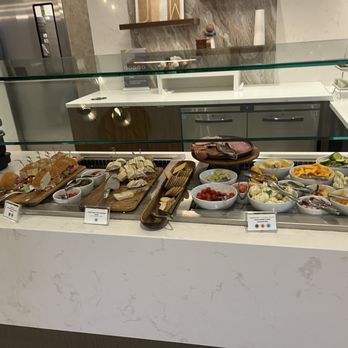 Delta SkyClub A43 - Sandwich and salad station - Airport Lounges Near Me - Detroit, Michigan