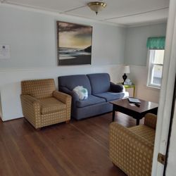 Main Sail Motel & Cottages