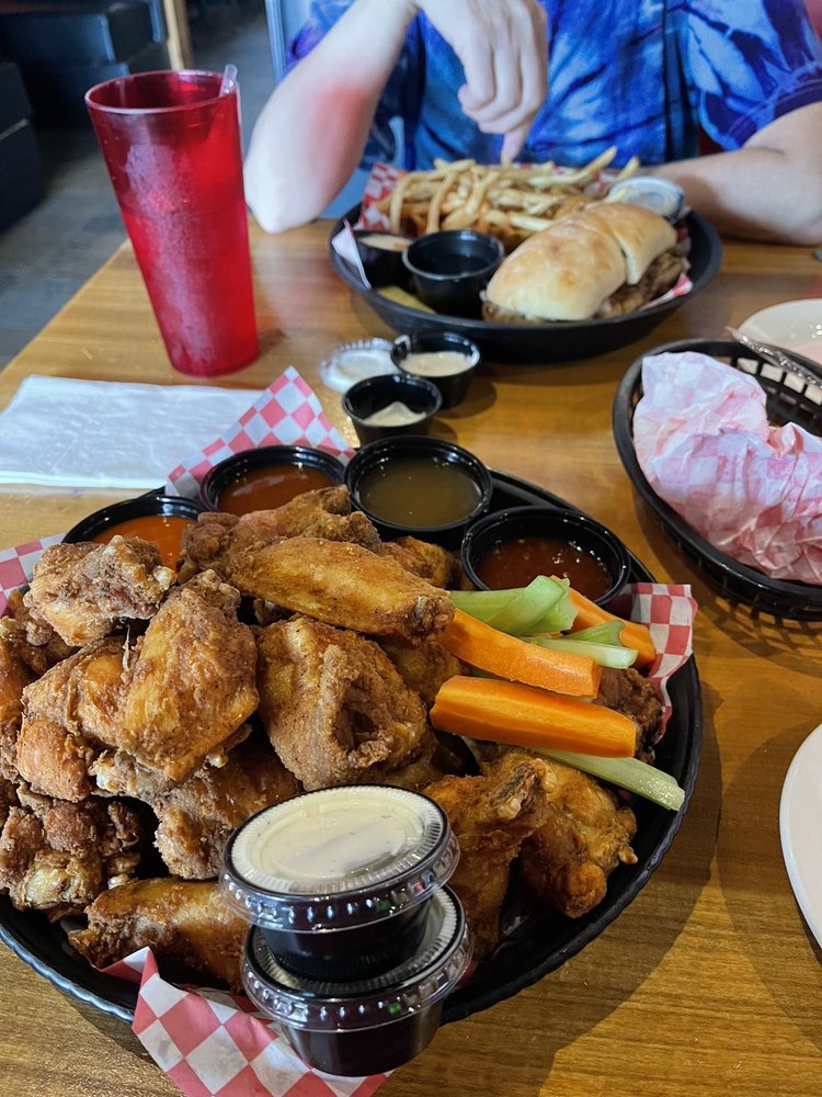 VELOCITY WINGS Updated October 2024 58 Photos & 107 Reviews 10088