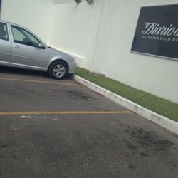 Uniprint - Cuentan con estacionamiento para los clientes
