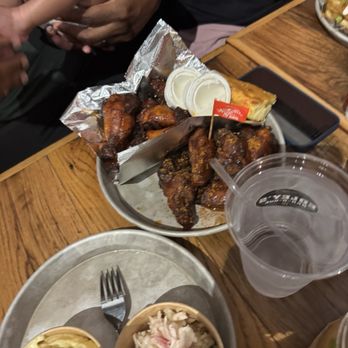 Edley's Bar-B-Que - Smoked wings, Cole slaw, banana pudding - Barbeque Near Me - Nashville, Tennessee Edley's Bar-B-Que - Smoked wings, Cole slaw, banana pudding - Barbeque Near Me - Nashville, Tennessee