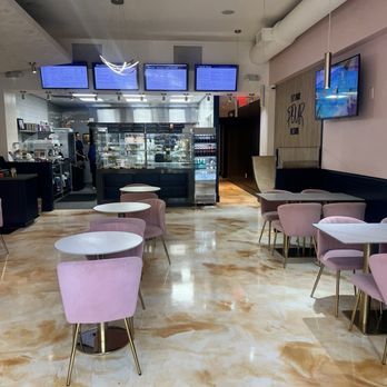 Drip and Dolce - Bakeries Near Me - West Hollywood, California