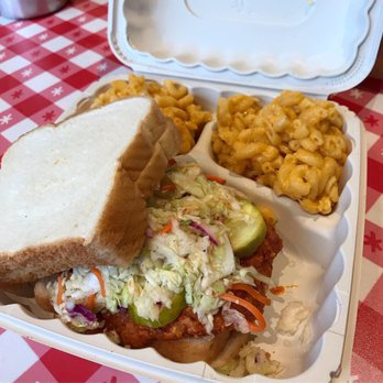 Hot Chicken Takeover - @hungryincincincbus - Southern Near Me - Columbus, Ohio