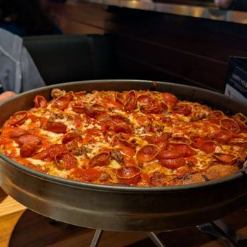 BJ's Restaurant & Brewhouse - great until I realize we ordered the sausage What little sausages or good quality but very little of it don't order sausage - New American Near Me - West Palm Beach, Florida
