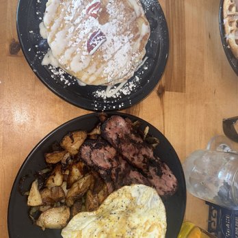 Sunrise Social - Brunchaholic Special - Breakfast & Brunch Near Me - Philadelphia, Pennsylvania Sunrise Social - Brunchaholic Special - Breakfast & Brunch Near Me - Philadelphia, Pennsylvania