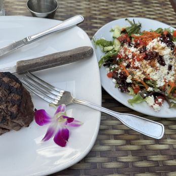 Aloha Steakhouse - Prime Filet Mignon & Steakhouse Salad - Steakhouses Near Me - Ventura, California