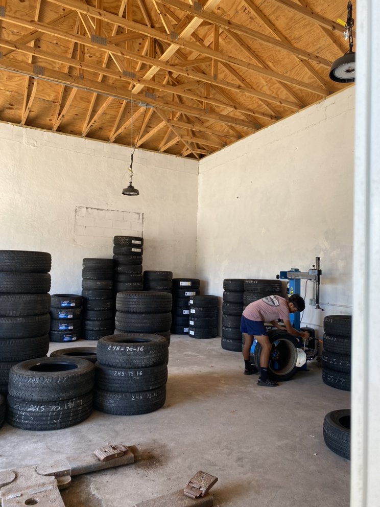 JACOBO TIRES Updated July 2024 512 W Main St, Claxton ,