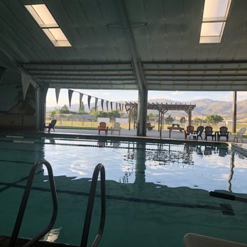 Dye Natatorium - Swimming Lessons/Schools Near Me - Tehachapi, California