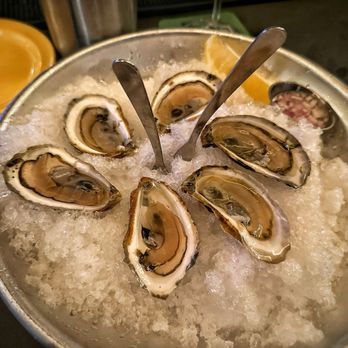 Lot Six Brewing - Oysters - Brewpubs Near Me - Jeffersonville, Vermont