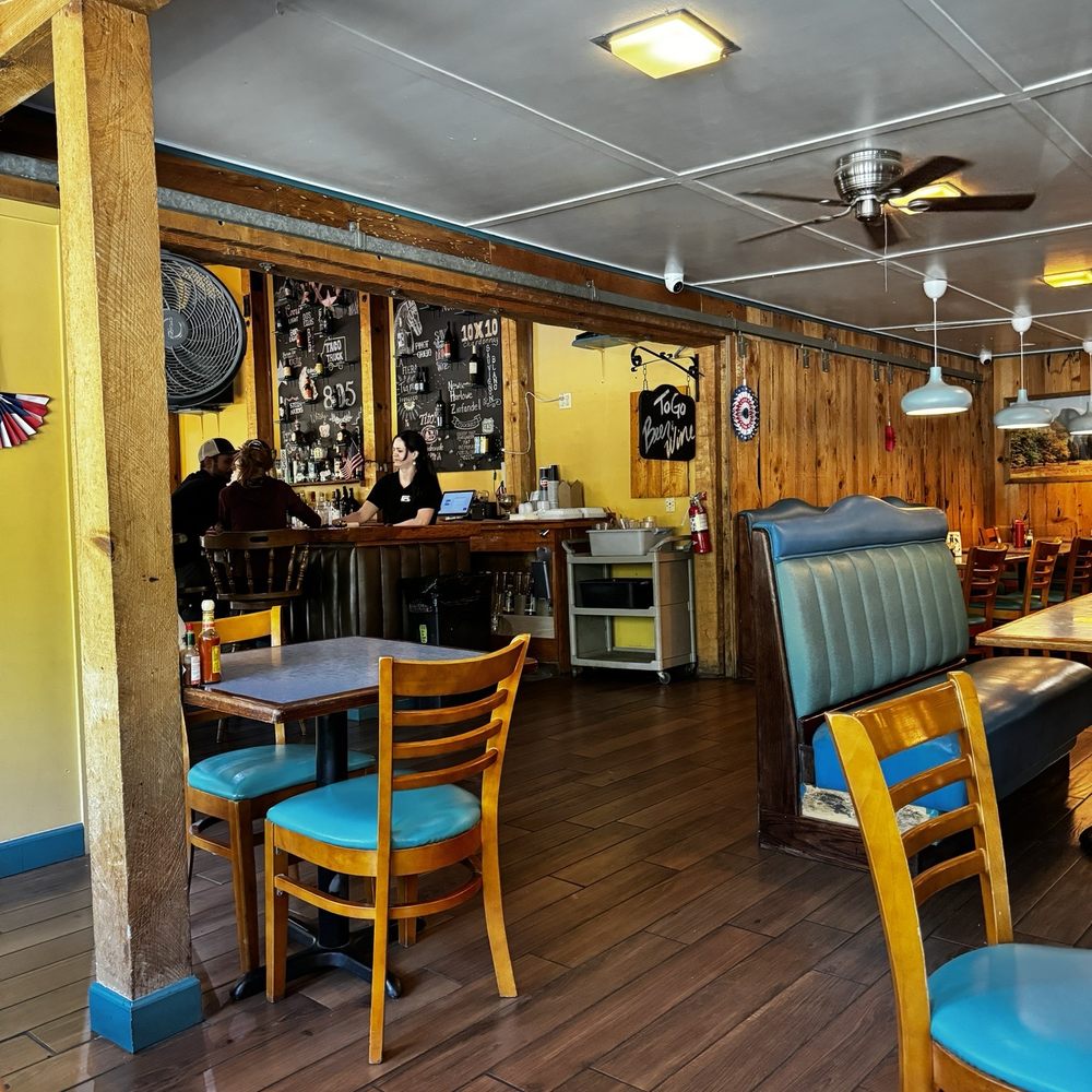 Lucky Buck Cafe - Interior - Cafes Near Me - Groveland, California