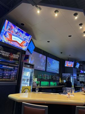 Buffalo Wild Wings by null