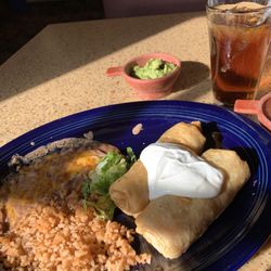 Mi Casa Restaurante Mexicano - Chimechangas