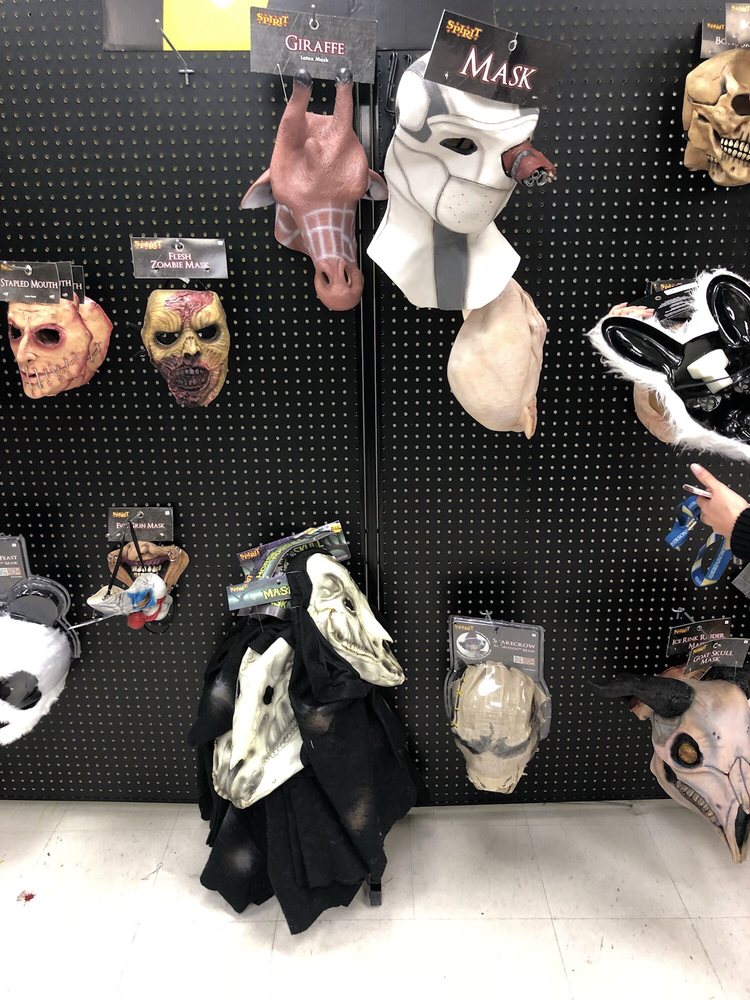 SPIRIT HALLOWEEN Updated September 2024 21 Photos 9325 Yonge