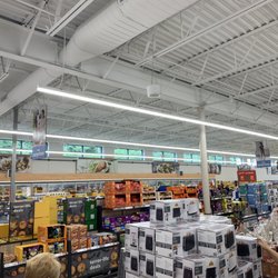 Lidl - Natural lighting from the windows