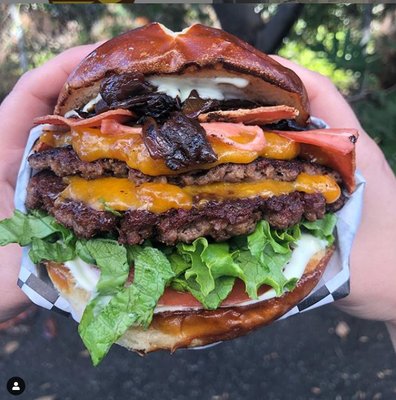 Malibu's Burgers - San Rafael by null