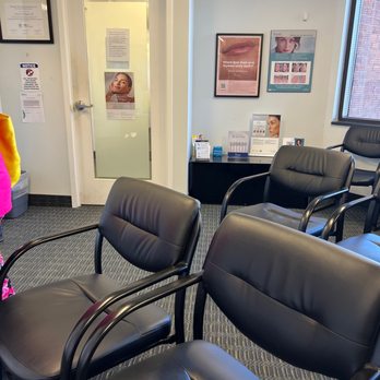 Forefront Dermatology Fairfax, VA - Hamaker Ct 300 - Waiting room - Dermatologists Near Me - Fairfax, Virginia Forefront Dermatology Fairfax, VA - Hamaker Ct 300 - Waiting room - Dermatologists Near Me - Fairfax, Virginia