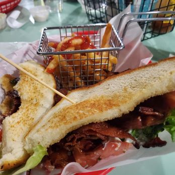 The 377 Brewery - BLT with Fries - Brewpubs Near Me - Albuquerque, New Mexico