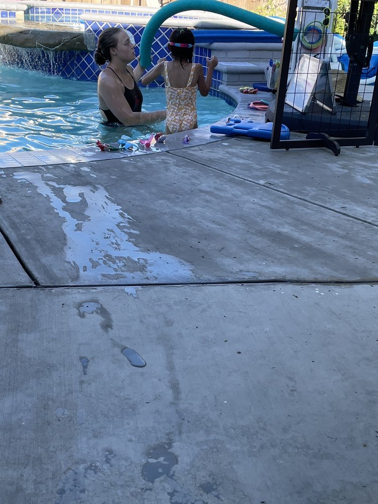 Social spots from Starfish Swim Academy