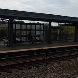 Metra Metropolitan Rail