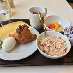 B&B Hotel Stuttgart-City - Breakfast