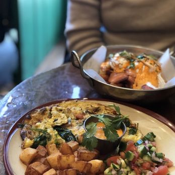 Hummus Kitchen - Middle Eastern Near Me - New York, New York
